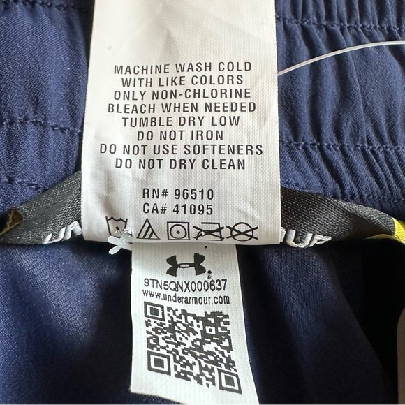 NWT Under Armour Men’s Navy Blue Performance Athletic Pants, Size XL - Picture 11 of 12